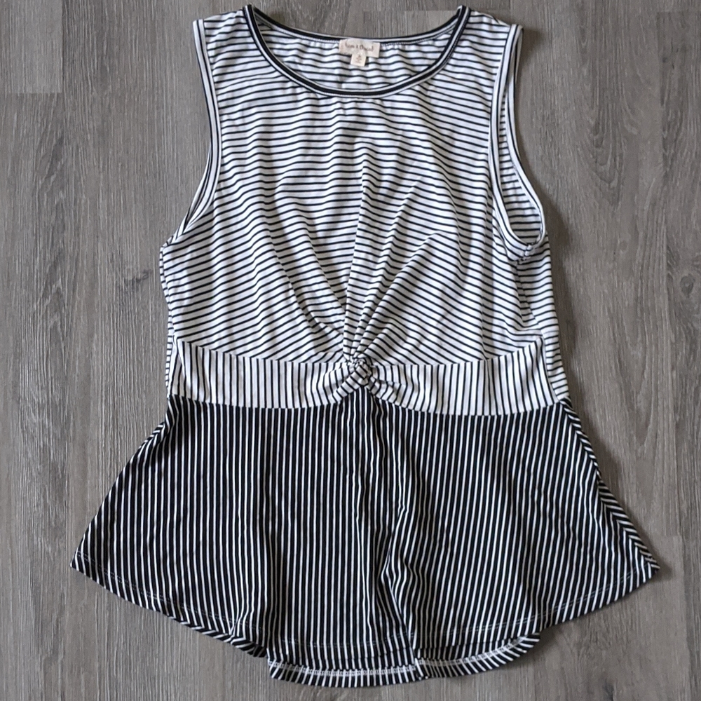 Hem & Thread Twist Front Striped Tank Top Sz M